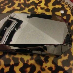 Becca ocean jewels highlighter palette